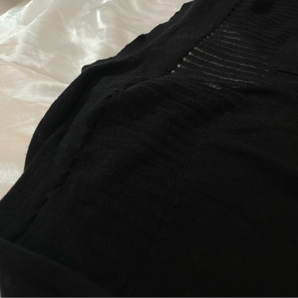 Drop shoulder soft knitted / distressed cardigan in black - Picture 3 of 9